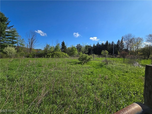 9368 Madison Rd, Montville, OH 44064