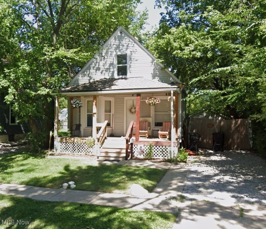 119 Taft Ave, Elyria, OH 44035 - view of front of house with a porch