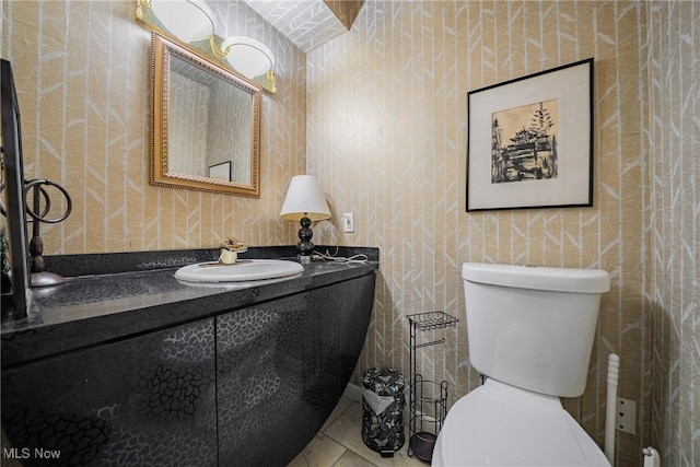 24660 Sittingbourne Ln, Beachwood, OH 44122 - bathroom with vanity and toilet