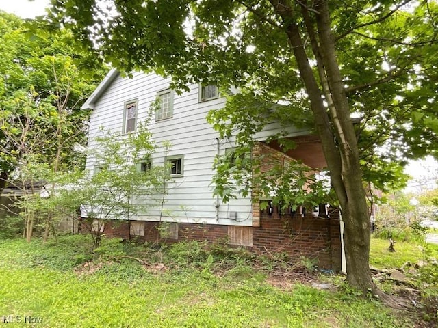 view of side of property