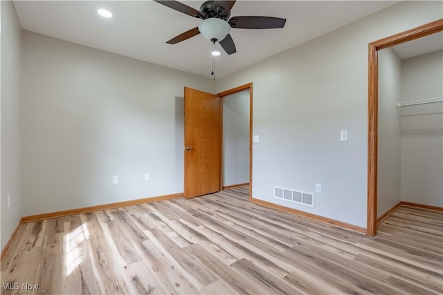 847 Beverly Ave, Canal Fulton, OH 44614 - unfurnished bedroom with light wood-style flooring, baseboards, a ceiling fan, recessed lighting, and a closet