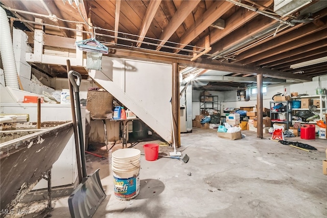 4194 W 140th St, Cleveland, OH 44135 - unfinished basement with heating unit