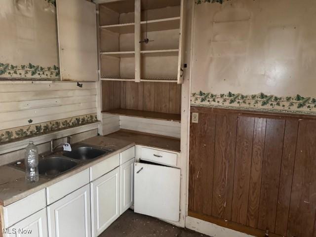1911 Hammond Ave, Canton, OH 44706 - photo 3