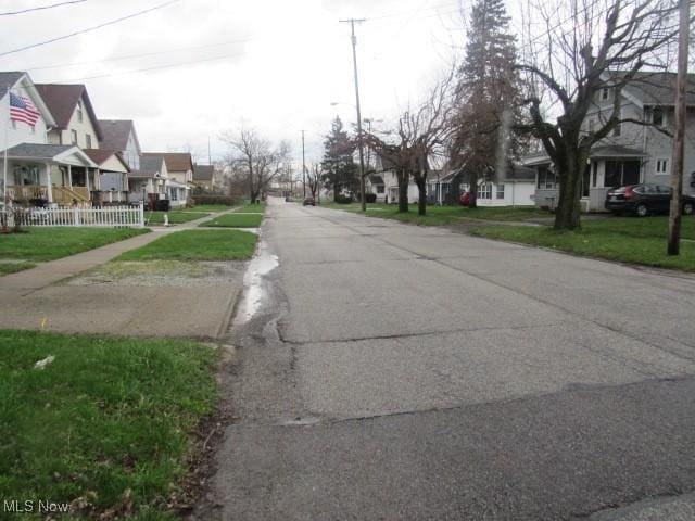 148 Bell Ave, Elyria, OH 44035 - photo 3