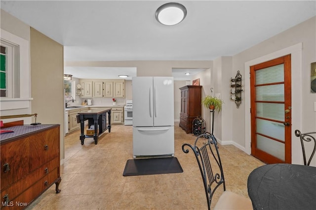 31103 Lake Shore Blvd, Willowick, OH 44095 - photo 9