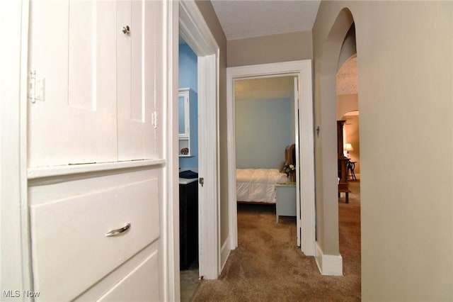 1255 Gorge Blvd, Akron, OH 44310 - corridor with carpet floors, arched walkways, and baseboards