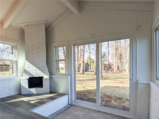 868 Eastview Ave, Wadsworth, OH 44281 - unfurnished sunroom featuring plenty of natural light