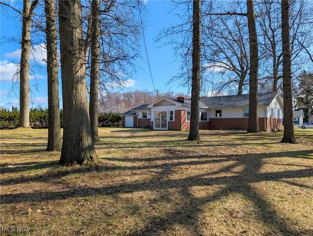 868 Eastview Ave, Wadsworth, OH 44281 - view of grassy yard