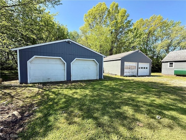 view of detached garage