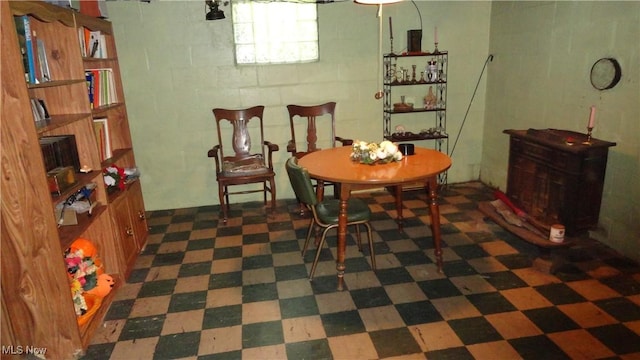 7517 Veterans Blvd, Chester, WV 26034 - sitting room featuring tile patterned floors