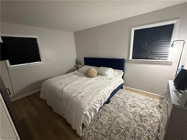 2201 Jackson St, Lorain, OH 44052 - bedroom featuring wood finished floors and baseboards