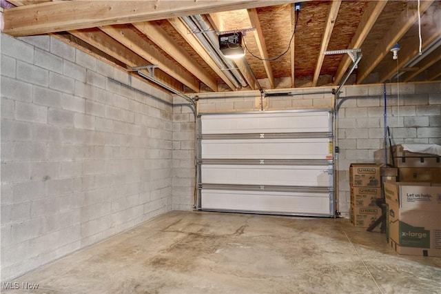 213 Knollton Dr, Millersburg, OH 44654 - garage with concrete block wall