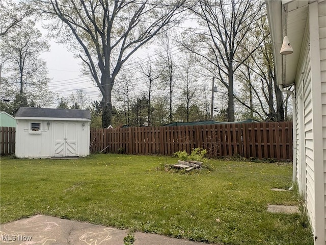 4222 Kenyon Ct, Lorain, OH 44053 - view of yard