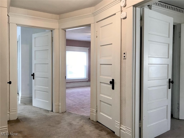 636 4th St, Marietta, OH 45750 - hall featuring carpet