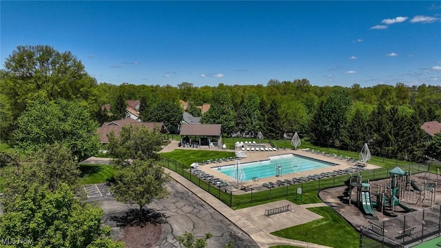 4212 Castle Rdg, Copley, OH 44321 - community pool with a gazebo
