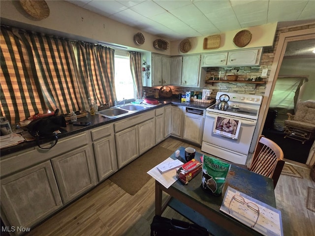 315 Kreider Ave, Barberton, OH 44203 - photo 14