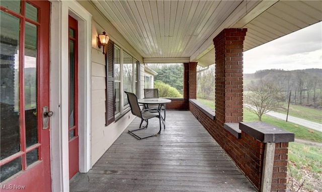 6456 Dover Zoar Rd NE, Dover, OH 44622 - deck featuring a porch