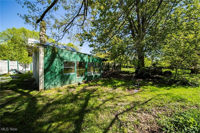2226 W 13th St, Ashtabula, OH 44004 - view of yard featuring an outbuilding