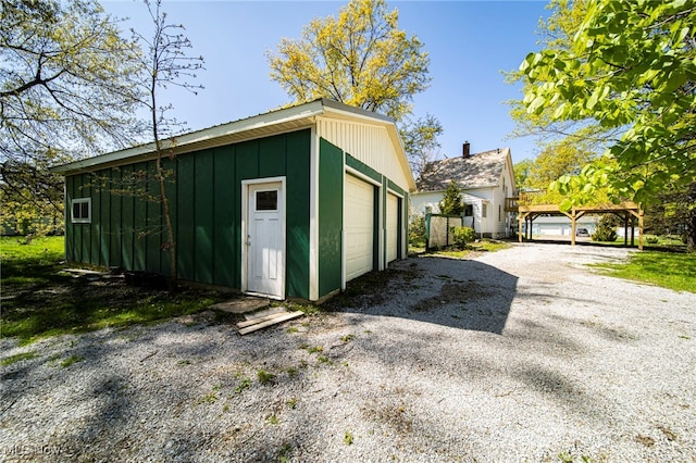 2226 W 13th St, Ashtabula, OH 44004 - view of outdoor structure with an outdoor structure