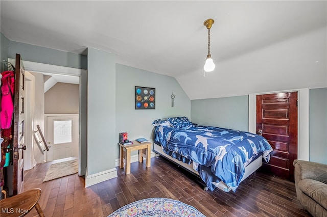 2226 W 13th St, Ashtabula, OH 44004 - bedroom featuring vaulted ceiling, wood finished floors, and baseboards