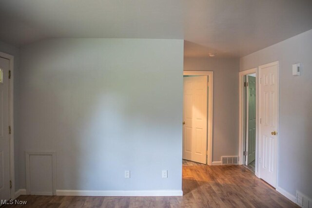2208 Cherry Hill Ave, Youngstown, OH 44509 - photo 8