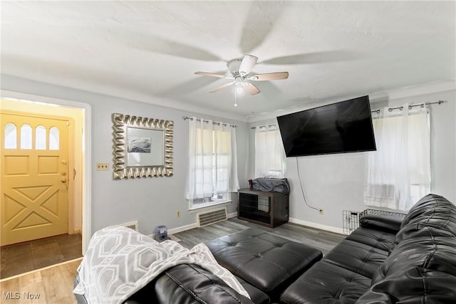 4414 W 171st St, Cleveland, OH 44135 - living room with wood finished floors, a ceiling fan, and baseboards