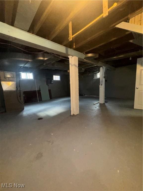 510 Parkcliffe Ave, Youngstown, OH 44511 - below grade area with heating unit