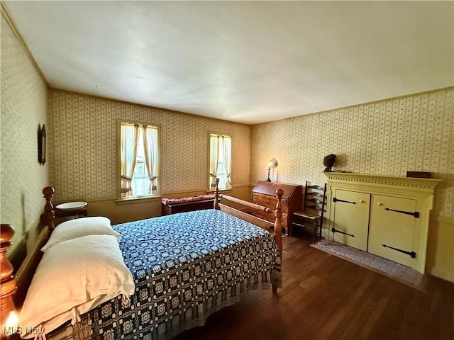6859 Fairground Blvd, Canfield, OH 44406 - bedroom featuring wood finished floors and wallpapered walls