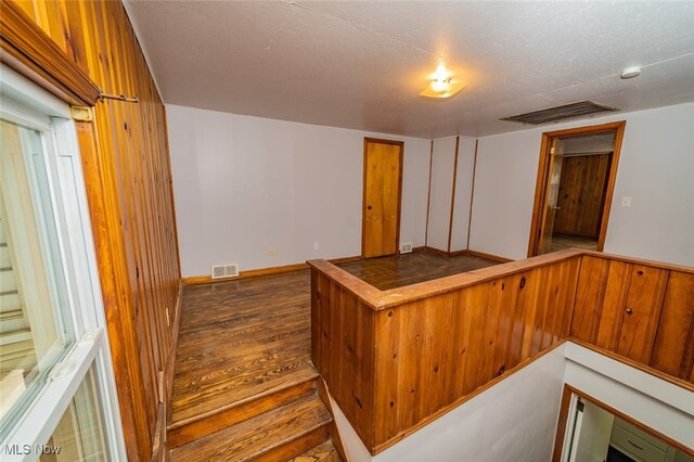 459 N Osborn Ave, Youngstown, OH 44509 - indoor dry bar with wood finished floors