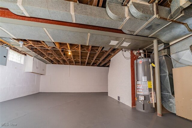 459 N Osborn Ave, Youngstown, OH 44509 - below grade area featuring gas water heater