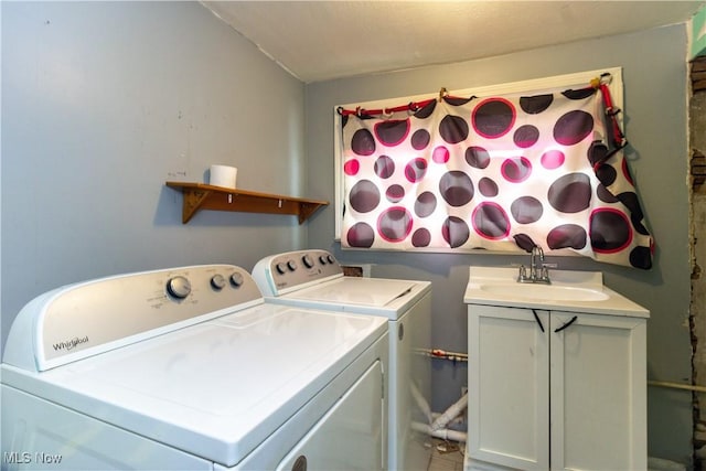 114 Mendel Ct, Elyria, OH 44035 - washroom featuring washing machine and clothes dryer