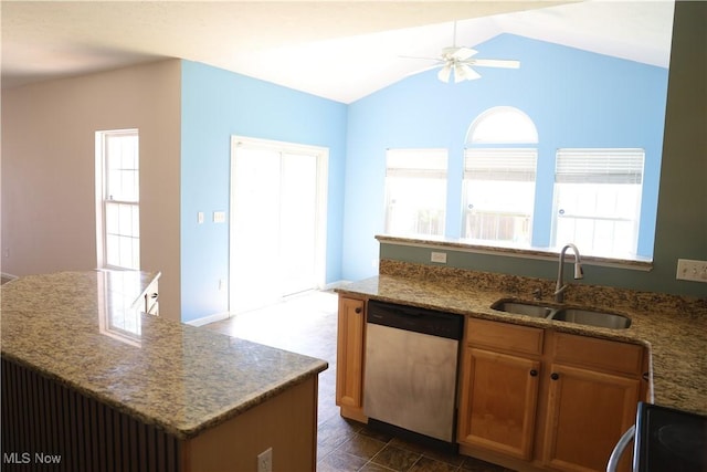 37591 Stoney Lake Dr, North Ridgeville, OH 44039 - photo 10