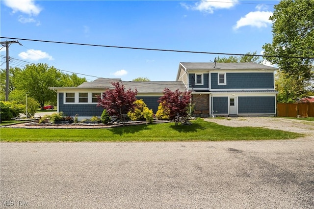 1287 E Garnet Ave, Port Clinton, OH 43452 - view of front of property