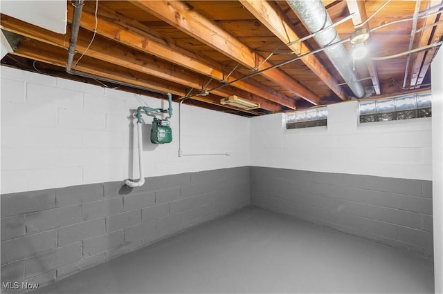 4760 Autumn Ln, Brooklyn, OH 44144 - unfinished below grade area with gas meter