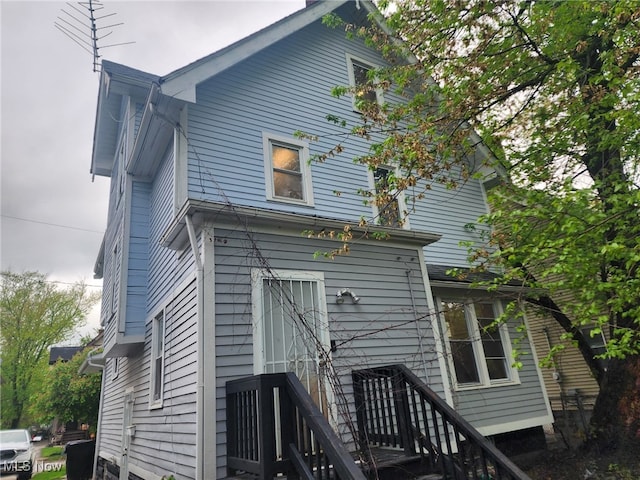 521 E 109th St, Cleveland, OH 44108 - photo 3