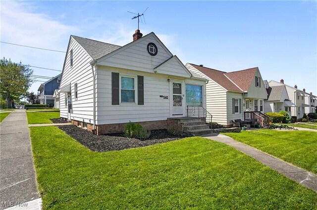 5142 E 114th St, Garfield Heights, OH 44125 - photo 3