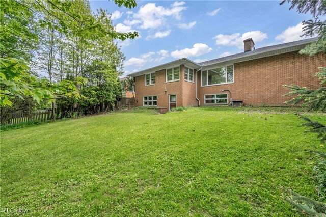 4422 Forest Hills Blvd, Parma, OH 44134 - view of yard