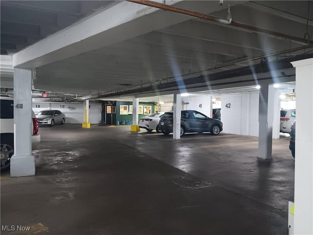 13800 Fairhill Rd Unit 515, Shaker Heights, OH 44120 - view of parking garage