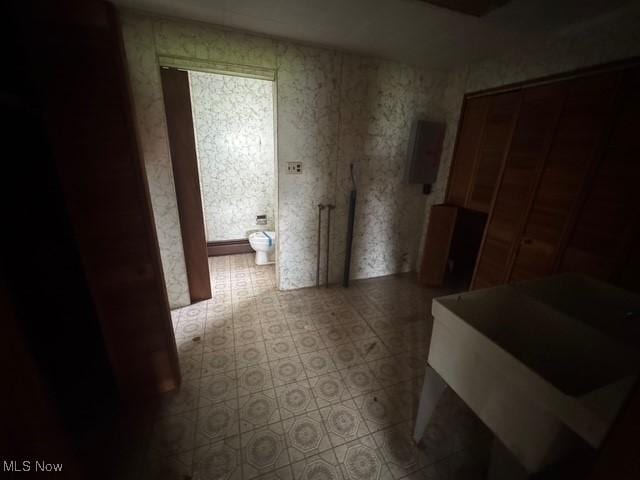 234 High Ave, Byesville, OH 43723 - view of hallway