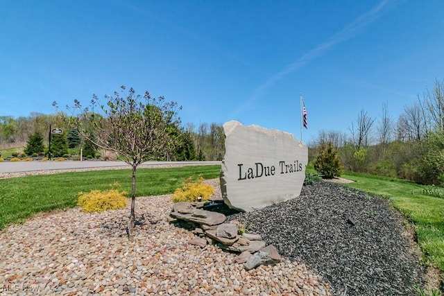 Starbush Ct, Chagrin Falls, OH 44023