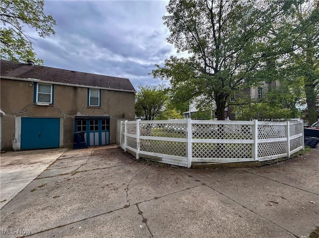 553 Willard Ave SE, Warren, OH 44483 - view of gate
