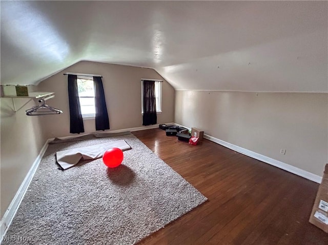 553 Willard Ave SE, Warren, OH 44483 - additional living space featuring wood finished floors and lofted ceiling