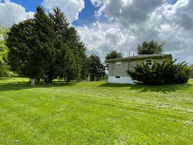 362 Jettie Ave NE, East Canton, OH 44730 - view of grassy yard