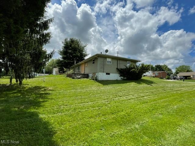 362 Jettie Ave NE, East Canton, OH 44730 - view of grassy yard