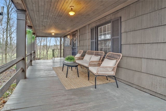 555 E Milton St, Alliance, OH 44601 - view of sunroom