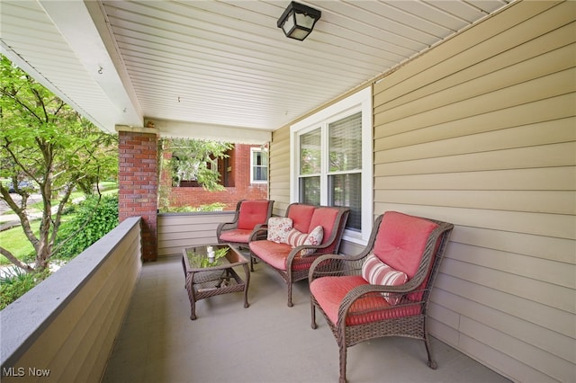 154 Crescent Dr, Akron, OH 44301 - photo 2