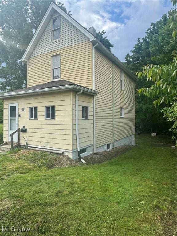 556 W Myrtle Ave, Youngstown, OH 44511 - photo 17