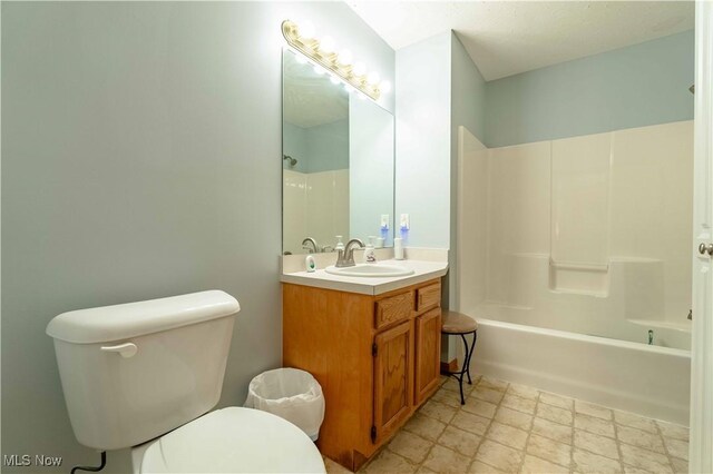 1402 SW Channonbrook St SW, Canton, OH 44710 - bathroom featuring vanity and shower / bath combination