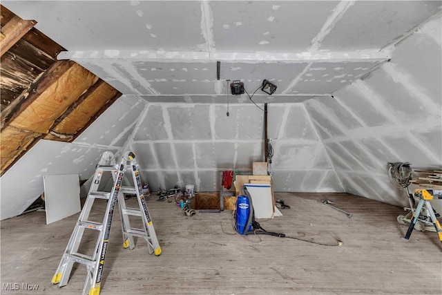 1348 Himrod Ave, Youngstown, OH 44506 - view of unfinished attic