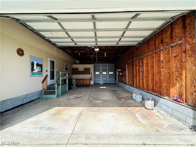 2270 S Commodore Ct, Lakeside-Marblehead, OH 43440 - garage with a garage door opener